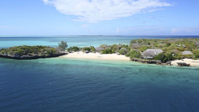 Azura-Quilalea-Aerial-Side-View-close-up-1536x820