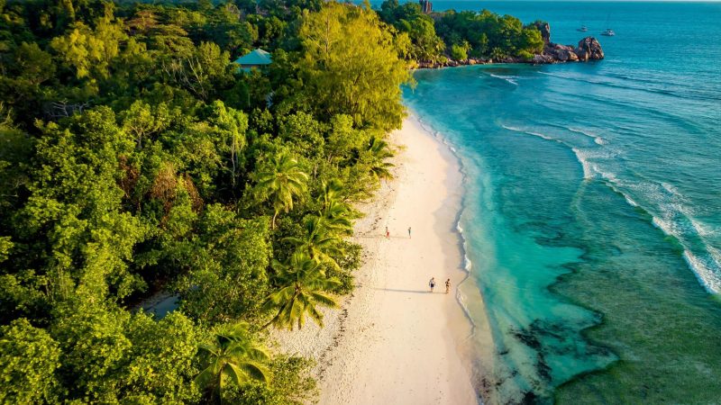 Dest_Seychelles_Landing