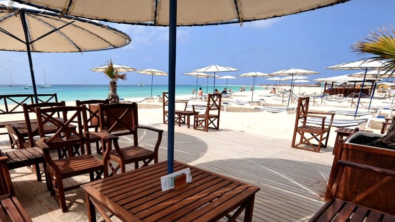 Hotel-Morabeza.Bar-Aquarius.Santa-Maria.Sal_.Cape-Verde.www_.capeverdechoice.com-Large-Copy