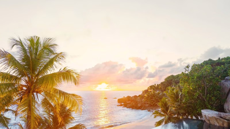 Z-QVlndAxsiBv7vM_WebRGB-ChevalBlancSeychelles-BeachAnseIntendance-OliverFly2024