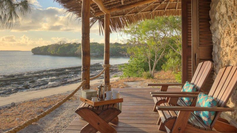 azura_quilalea_villa_deck