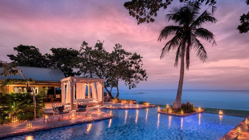 sunset-over-the-iconic